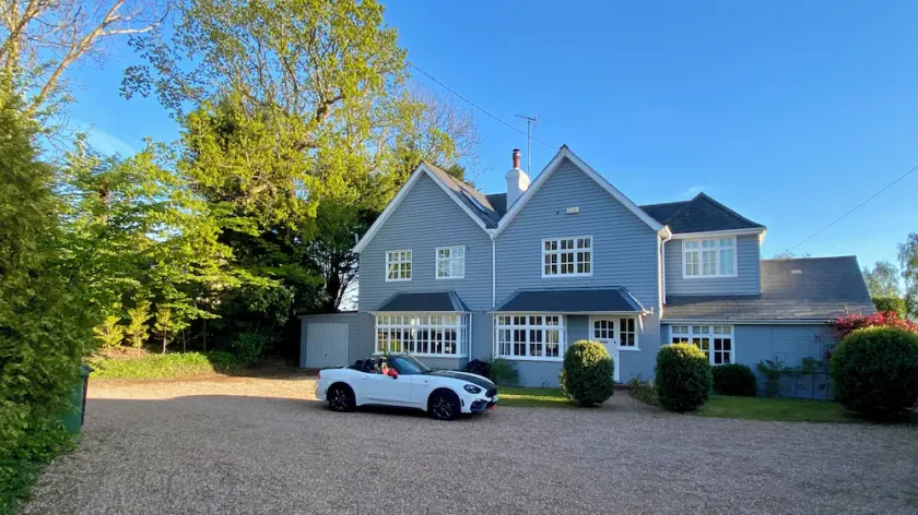 Stunning Home, owned by interior photographer sleeps 8 - Image 1