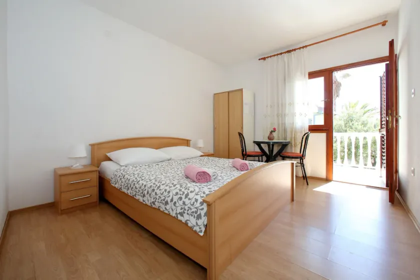 Studio Appartement am Strand Bibinje, Zadar (AS-4197-b) - Image 1