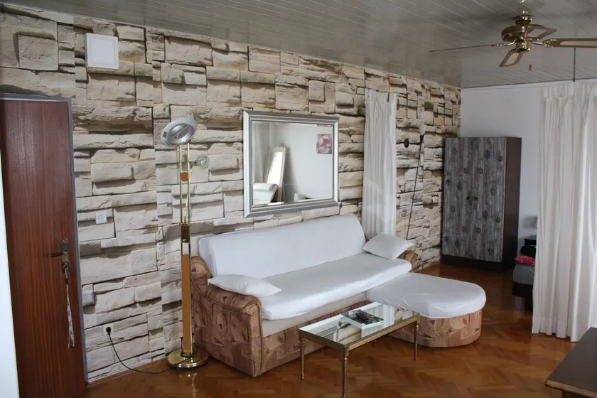 1. Floor 2- room apartment, 2x bathroom, 2x air conditioning, balcony, sea view - Image 1