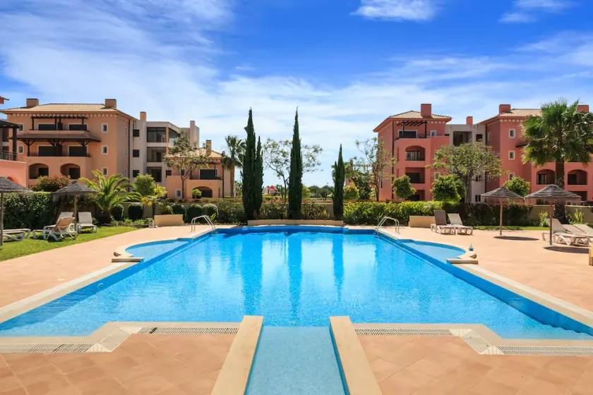 Vilamoura luksuriøs PENTHOUSE ved golf, WIFI, kabel-tv, 2 puljer - Image 1