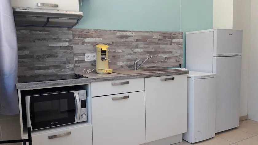 Studio 22 m2 2/3 personnes + parking en maison 5 km Chambéry 10 km Aix les Bains - Image 1