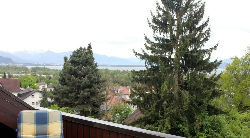 Acolhedor, numa localização tranquila com uma loggia em Lindau, Vista de Lindau e as montanhas. - Image 1