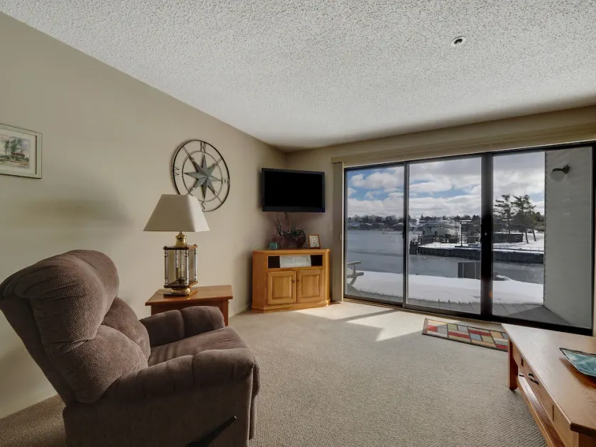 357 Edgewater Inn - Image 1