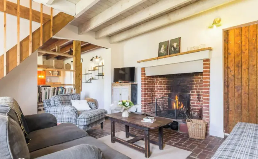 Maison normande au calme sur 1 hectare de terrain en lisière de forêt - Image 1