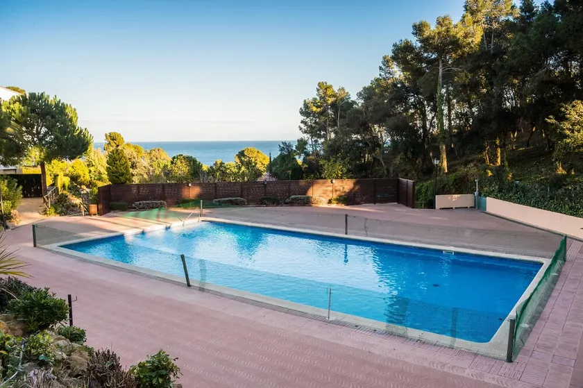 AE-1 Charming Apartment in El Golfet - Image 1