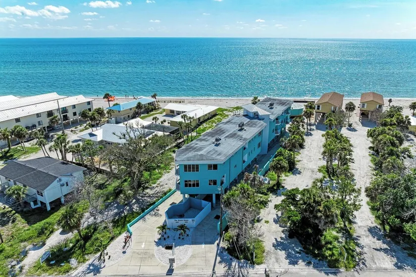 3 Bedroom-Beachfront Condo with Most Amazing Sunset Views of the Gulf - Image 1