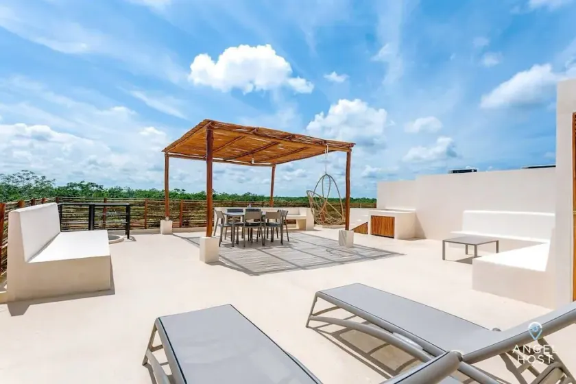 Penthouse Perfection: Roof Lounge & Pool, 2Cenotes - Image 1