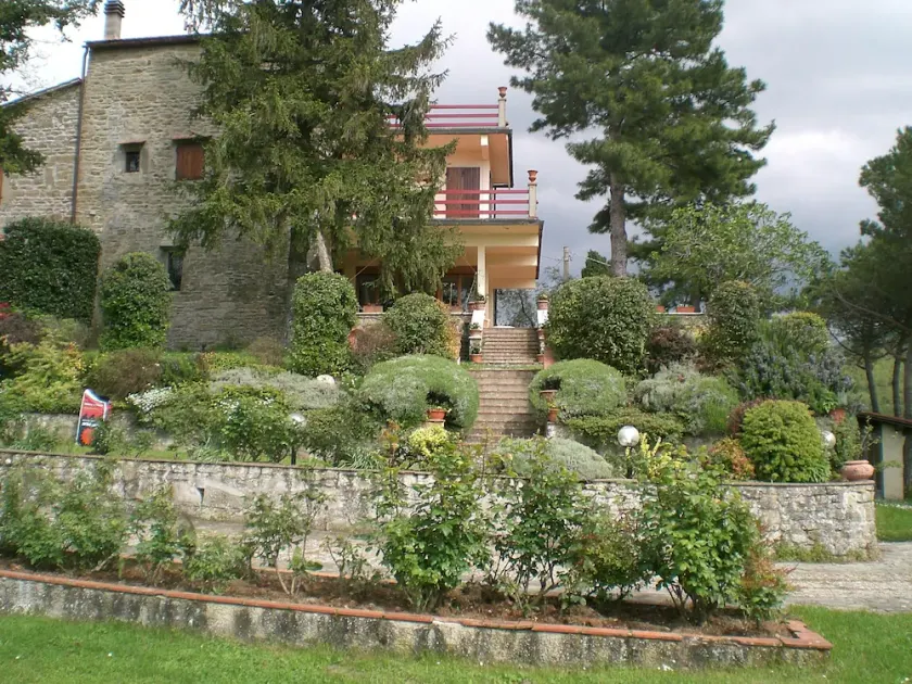 Chianti Rufina una antigua villa de 1200 \"Torre de los árboles\" - Image 1