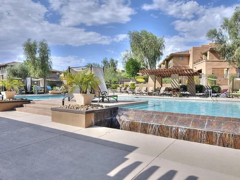 Poolside Clubhouse Gated Resort Condo på Grayhawk - Image 1
