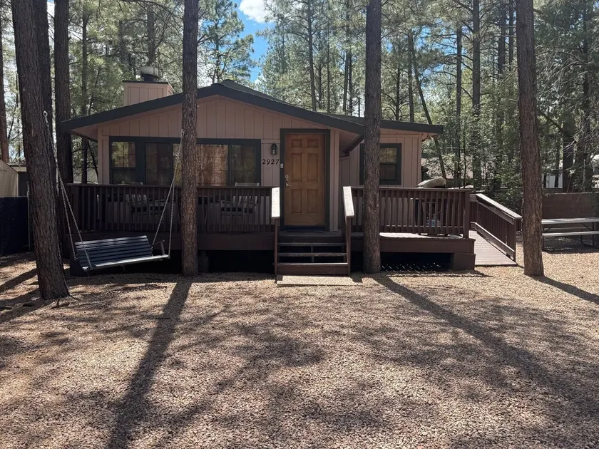 Enjoy cooler weather in the beautiful White Mountains! - Image 1