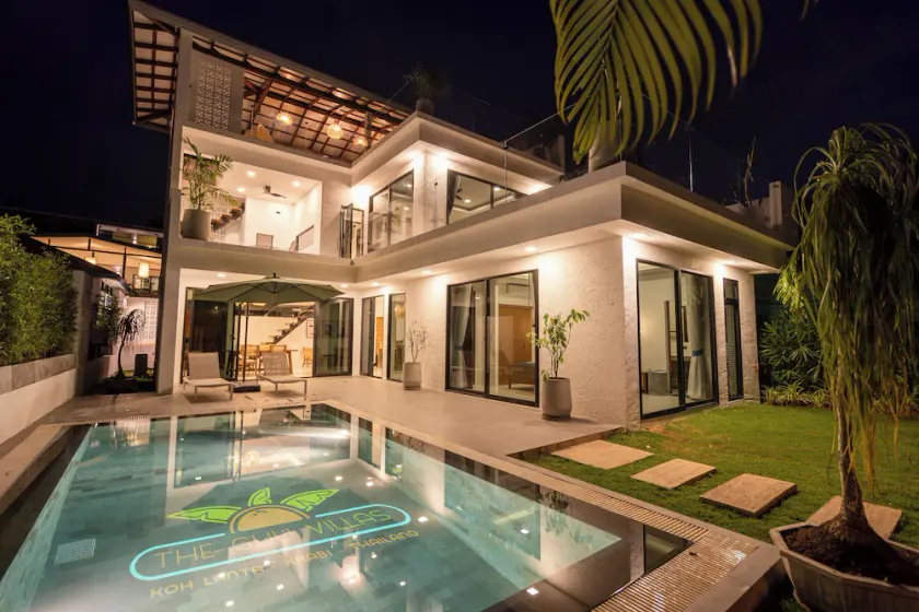 The Guu Villas - Luxe Seaview Villa Resort - Image 1