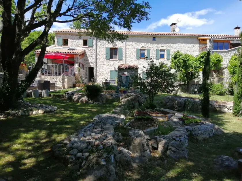 Mas Gricoco - private veranda, garden, pool and jacuzzi - Image 1
