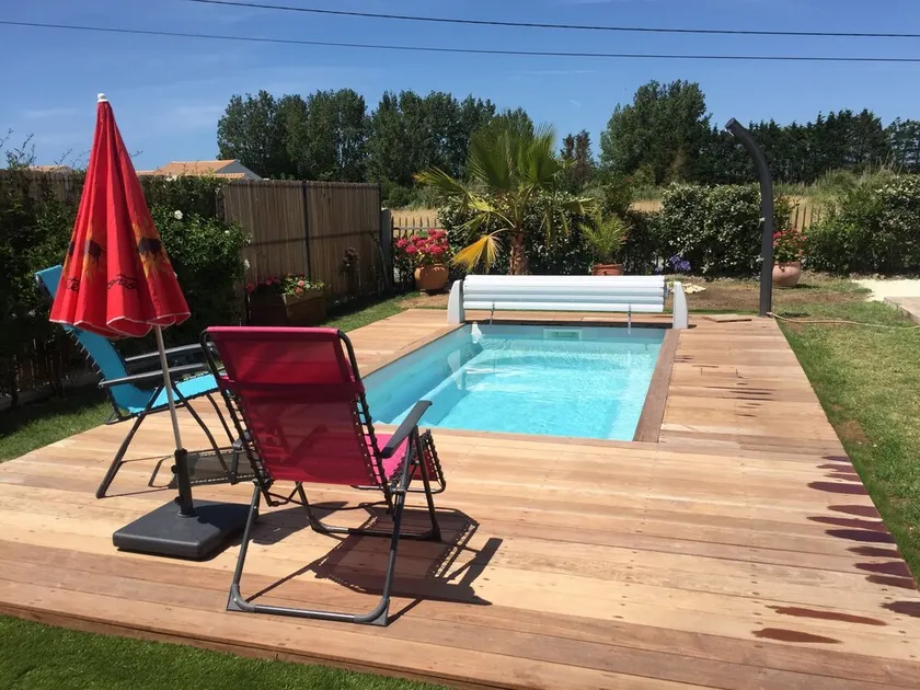 Unsere Oase der Ruhe mit beheiztem Pool, nur 10 Gehminuten vom Meer entfernt. - Image 1