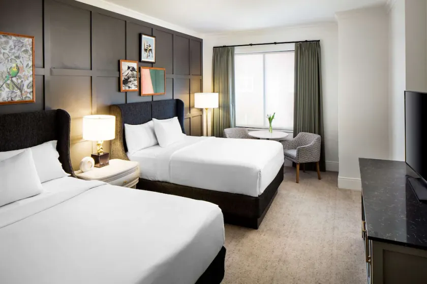 2 Connecting Suites at a 4⭐️ Hotel - Image 1