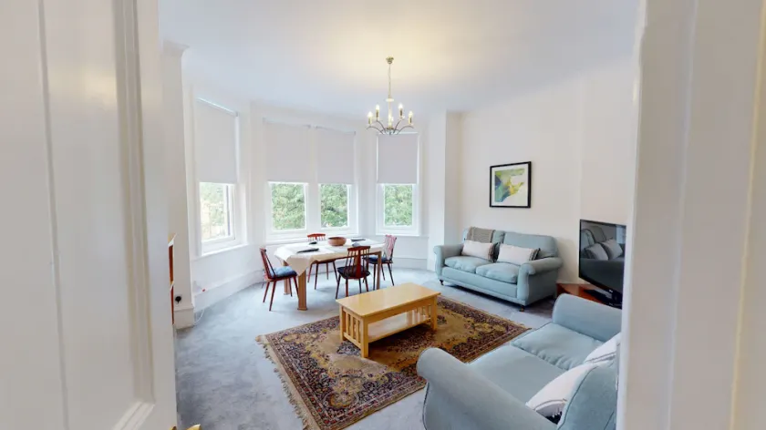 Oxford two bedroom short let apartment sleeps four. - Image 1