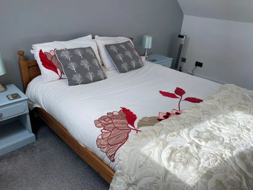 Large Loft flat 1m Chipping Norton. 5 mins from Diddly Squat - Image 1