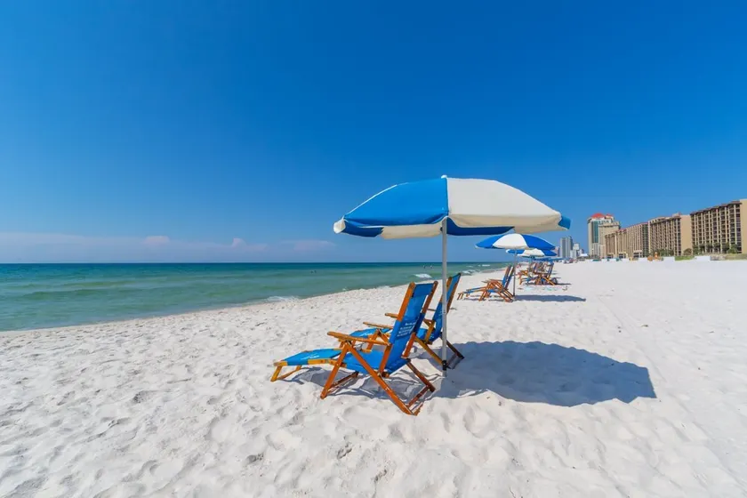 NEW Sleeps 7 Beach Fun Dining Palmaway - Image 1