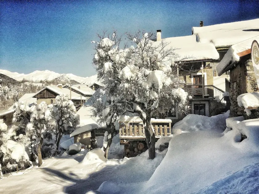 Gite with terrace | Next to the ski - Image 1