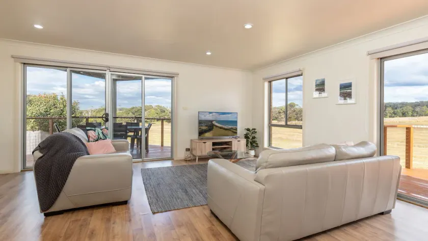 The Gem 39B Emerald Drive - Image 1