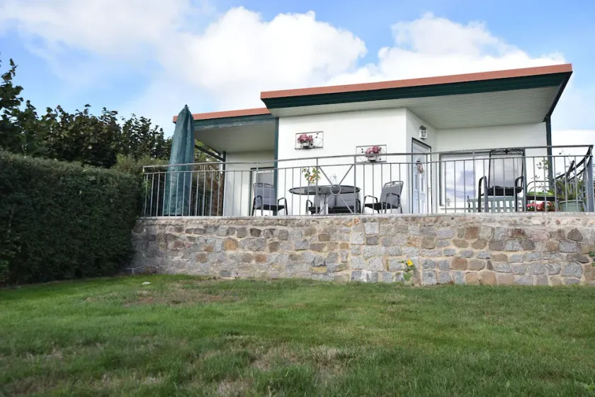  Três quartos casa de férias no lago / próprio cais / lareira - Image 1