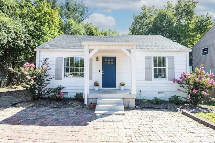 Newly renovated cottage home only 12 minutes from downtown Nashville! - Image 1