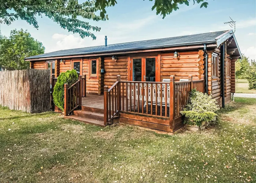 One double with en suite shower and one twin. - Image 1