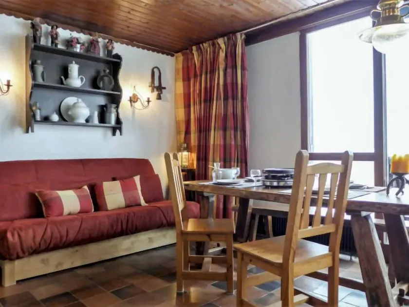 Ferienwohnung Lognan by Interhome - Image 1