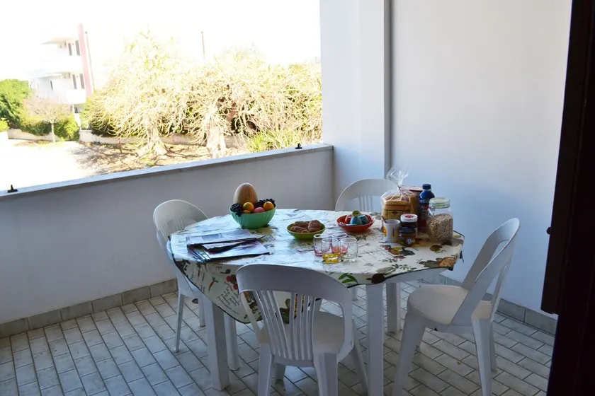 Cozy Apartment Near the Beach with Balcony - Image 1