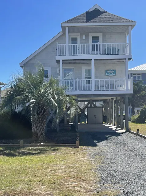 Family-Friendly Beach House w/ Ocean Views, Close Beach Access - Image 1