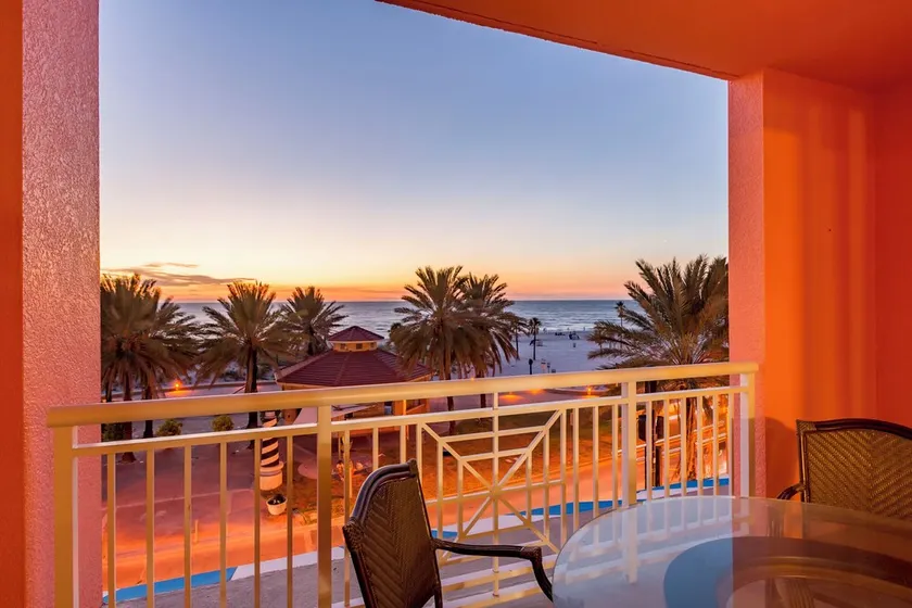 Aqualea Residenses au Hyatt Regency Resort Clearwater Beach en Floride. - Image 1