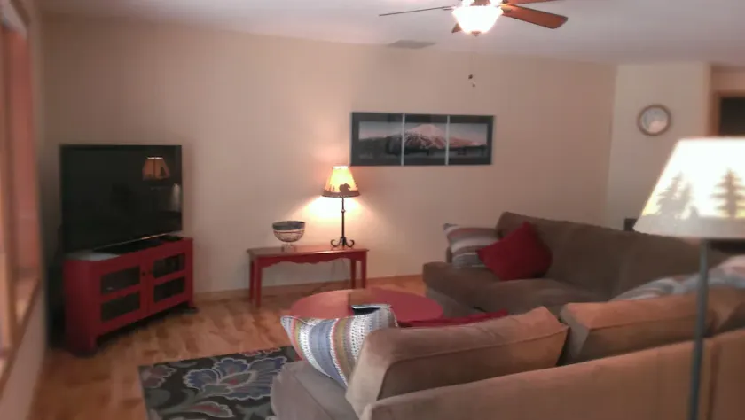 Sunriver Home, 3BR / 2BA, bain à remous, vélos *** Passes de bain SHARC illimitées - Image 1
