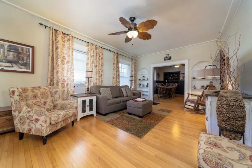 Best Location downtown GJ - Beautifully updated 2 Bedroom! - Image 1