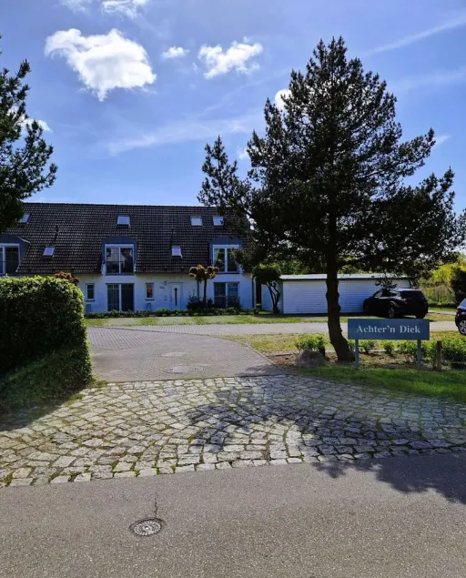 Darßer Weg 38a Whg. 22 - cozy vacation apartment in a beachfront building - Image 1