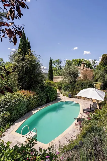 Magnificent villa very quiet, swimming pool, greenery, fenced garden, spectacular view - Image 1