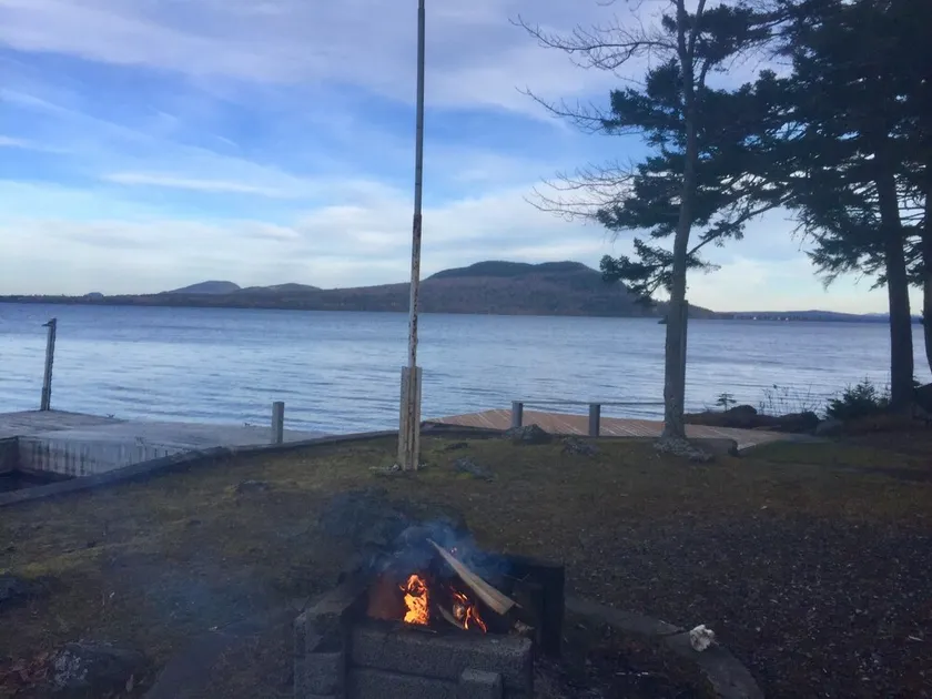 Privat hytte på Mooshead Lake.  Spektakulære udsigt!  m / valgfri pensionat. - Image 1