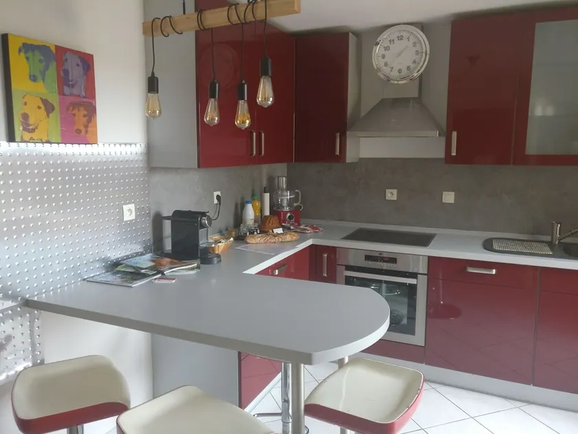 Large 3 room apartment of 85m2 - Image 1