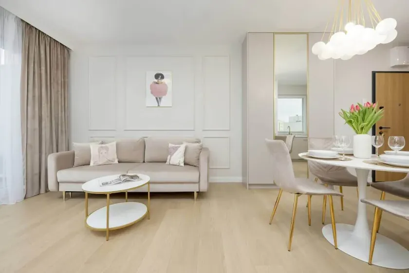 Stylish Apartment with Balcony 7th Floor by Noclegi Renters - Image 1