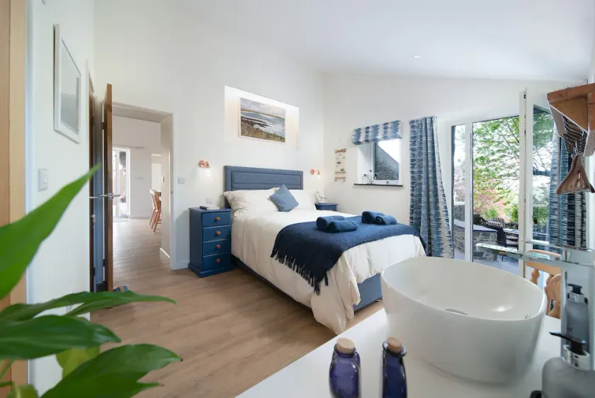 A luxury rural retreat, Barnstaple, perfect for couples and families, set in glorious North Devon - Image 1