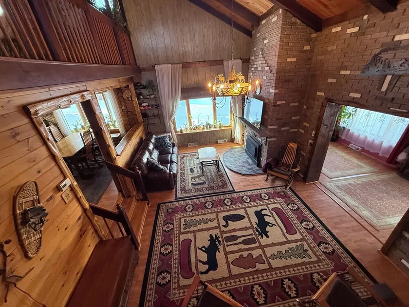 Spacious Adirondack House in Otter Lake - Image 1