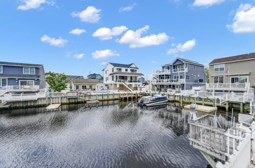 Beach Haven West New Construction!  4 Br 4 Ba - Image 1