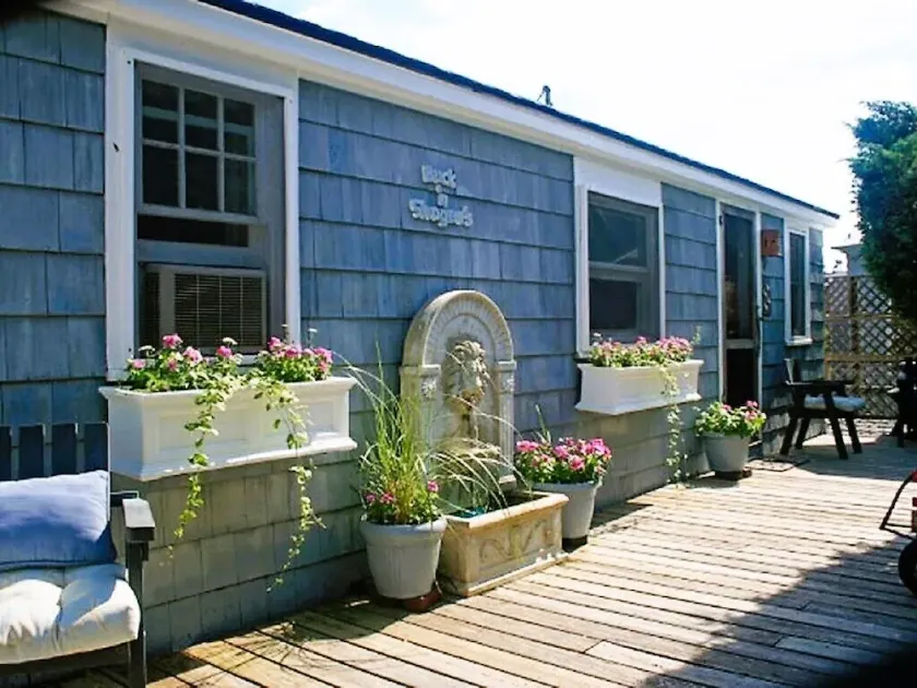 Charming Bay View Cottage - Image 1