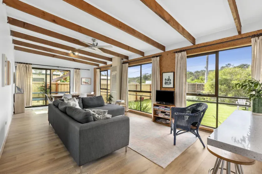 Corsair Cottage- Opposite beach - Image 1