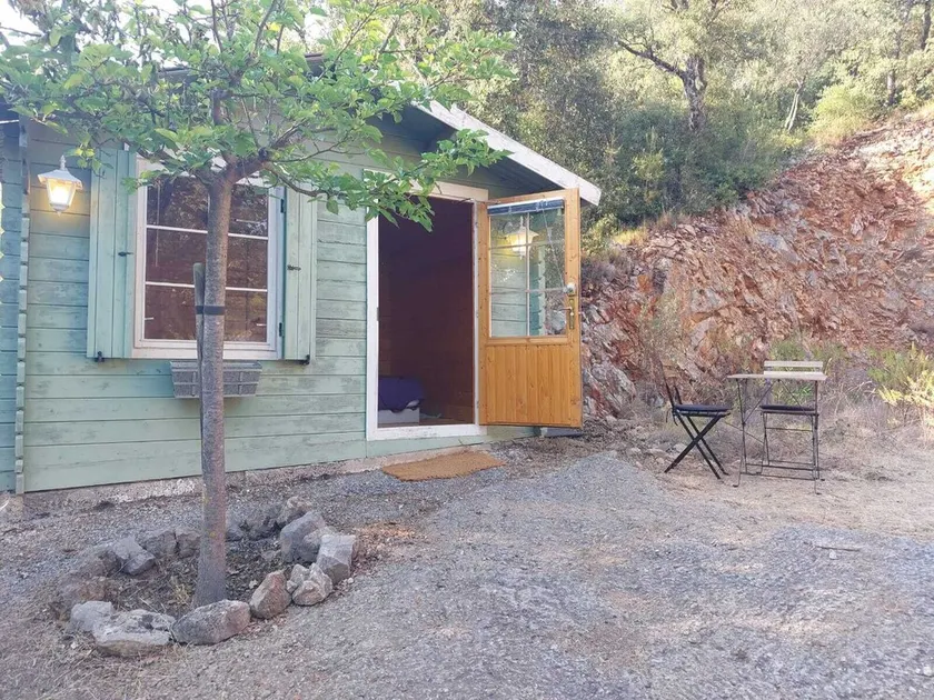Bain de Nature - Châlet Provençal au Milieu de la Forêt - Image 1