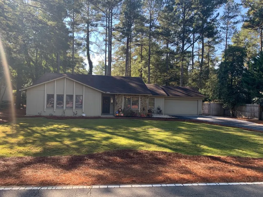 Cute and Comfy Home in Pinehurst - Perfect for families/golf weekend! Ping-pong! - Image 1