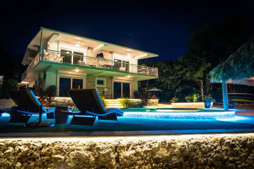 Bayfront Home In Florida Keys - Image 1