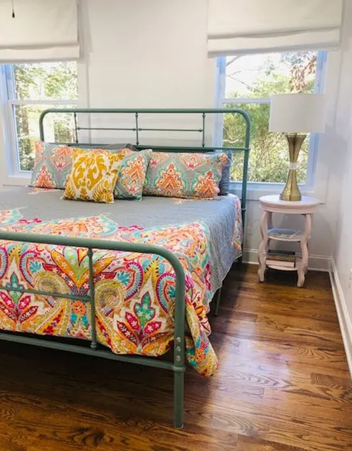 Bright New Cozy Cottage -  1/2 mi from downtown. - Image 1