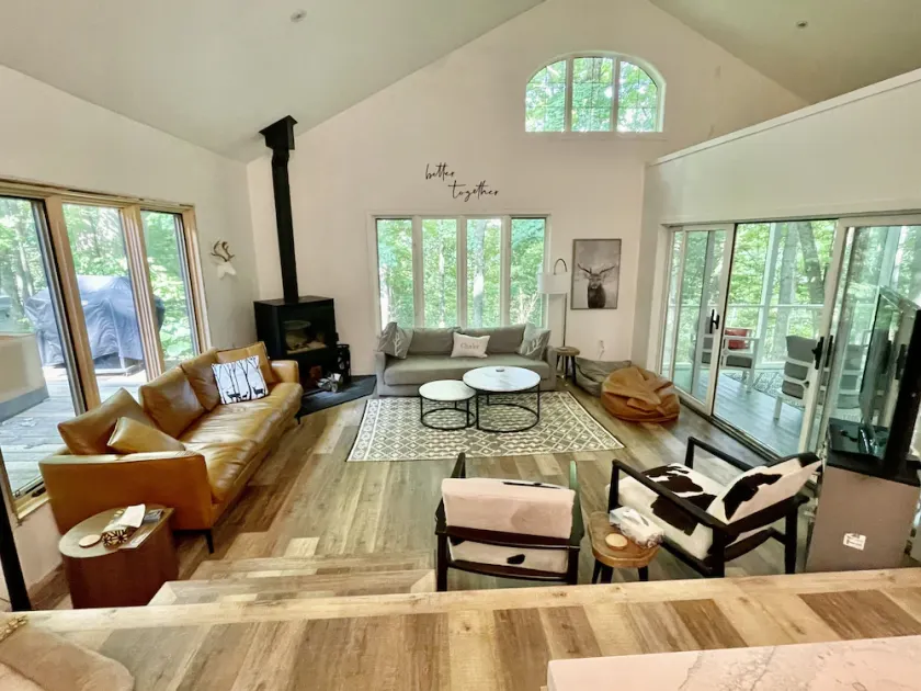 Modern Chalet with hot tub is Cyclist or hikers dream location on Bruce Trail  - Image 1
