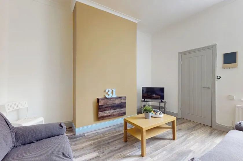 City Centre-Uni Cottage - Ideal Location - Image 1