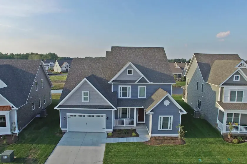 Beautiful 6 Bedroom, 4 Bath House in Bishop's Landing Community! Wifi Available, Pool, Fitness Center, Beach Shuttle, Tennis, Playground! - Image 1