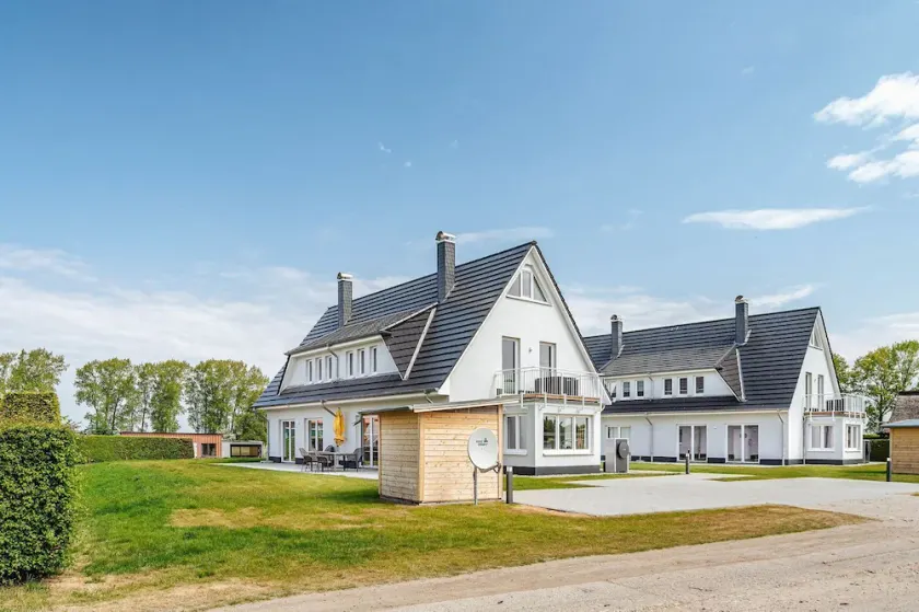 Zur Oie 27 \"Westwind\" (left) - Holiday home close to nature - Image 1